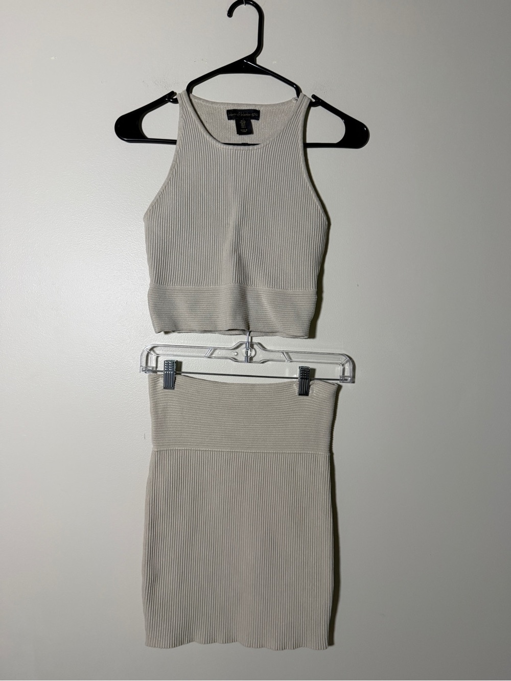 House of Harlow 1960 Ribbed Cream Two-Piece Skirt Set